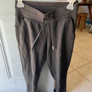 Lululemon jogger sweats